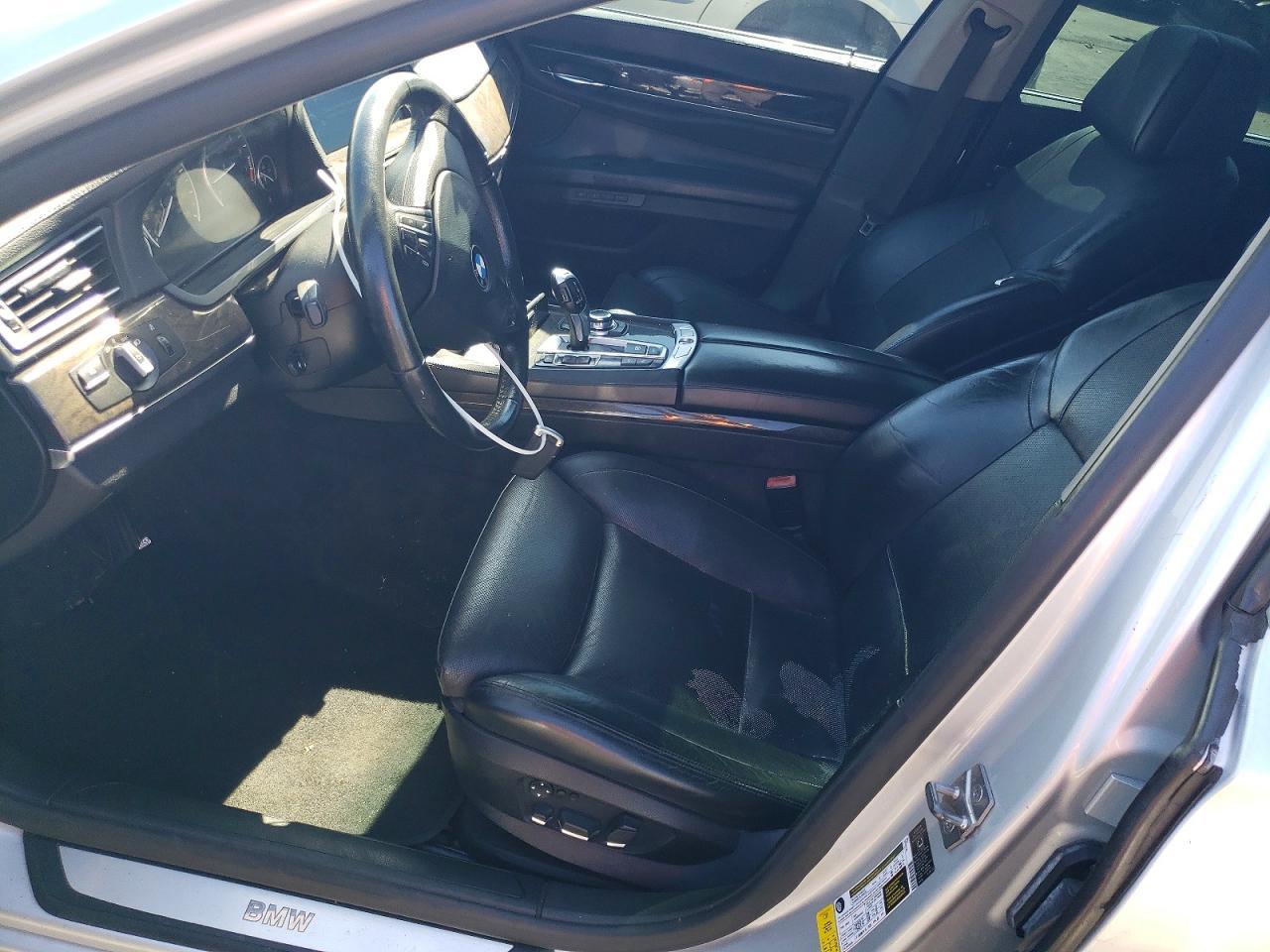 2011 BMW 750 Li - Фото 7