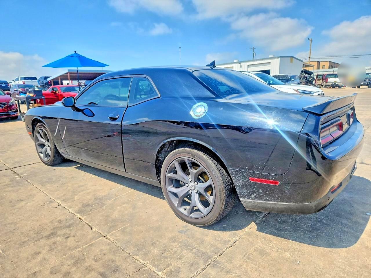 2018 Dodge Challenger Sxt - Image 2