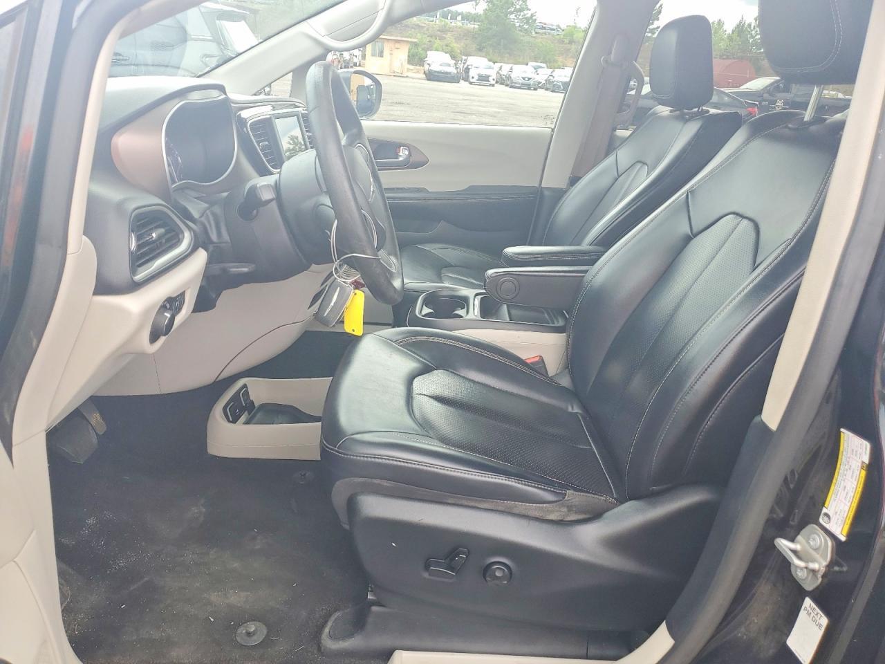 2020 Chrysler Voyager Lxi - Image 7