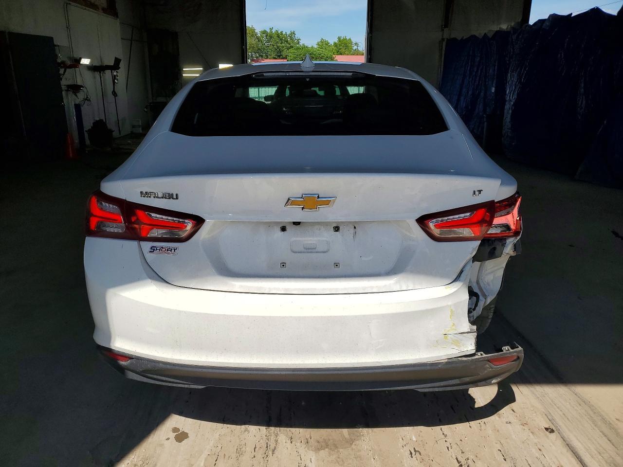 2022 Chevrolet Malibu Lt - Фото 6