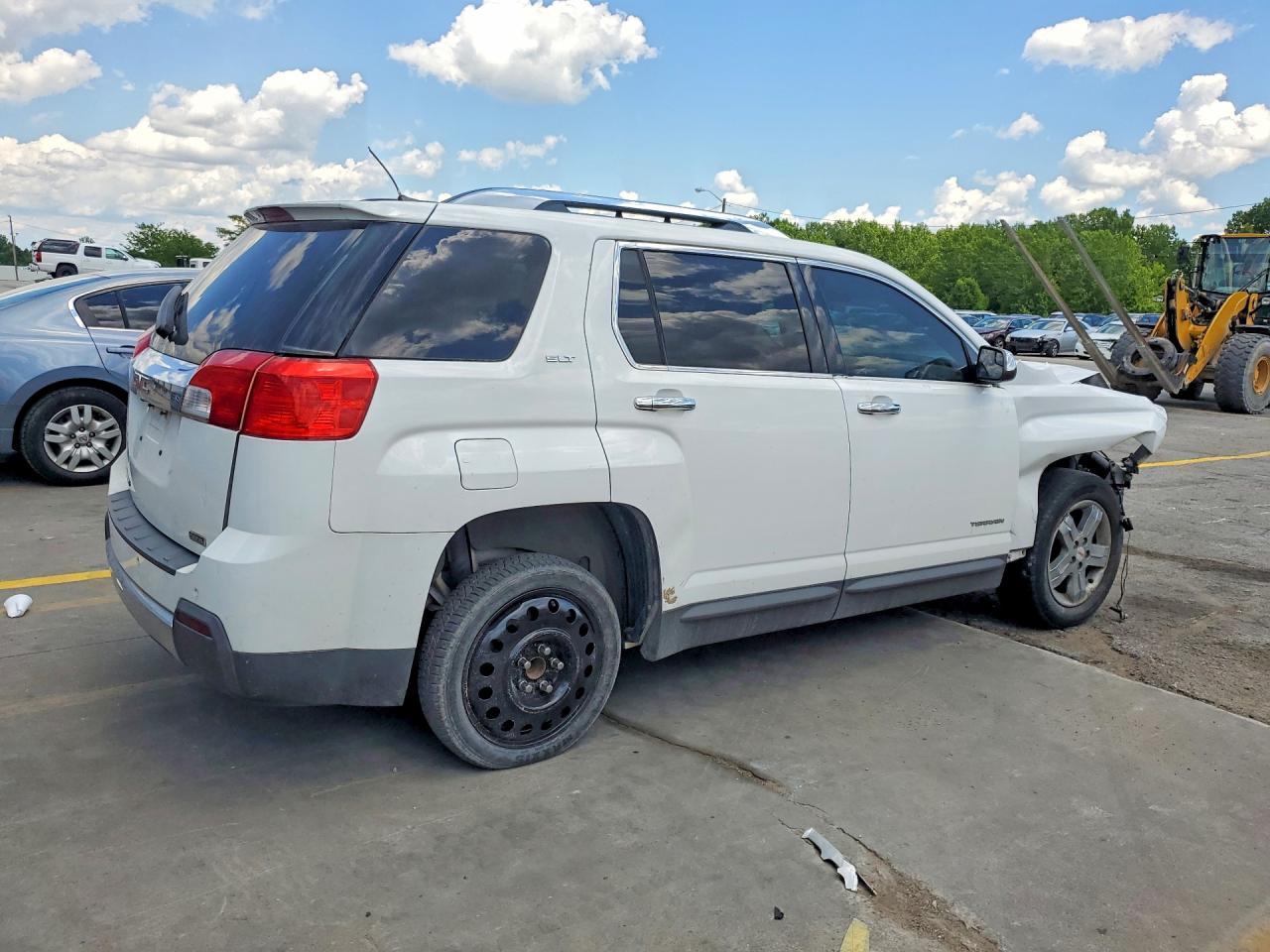 2012 GMC Terrain Slt - Image 3