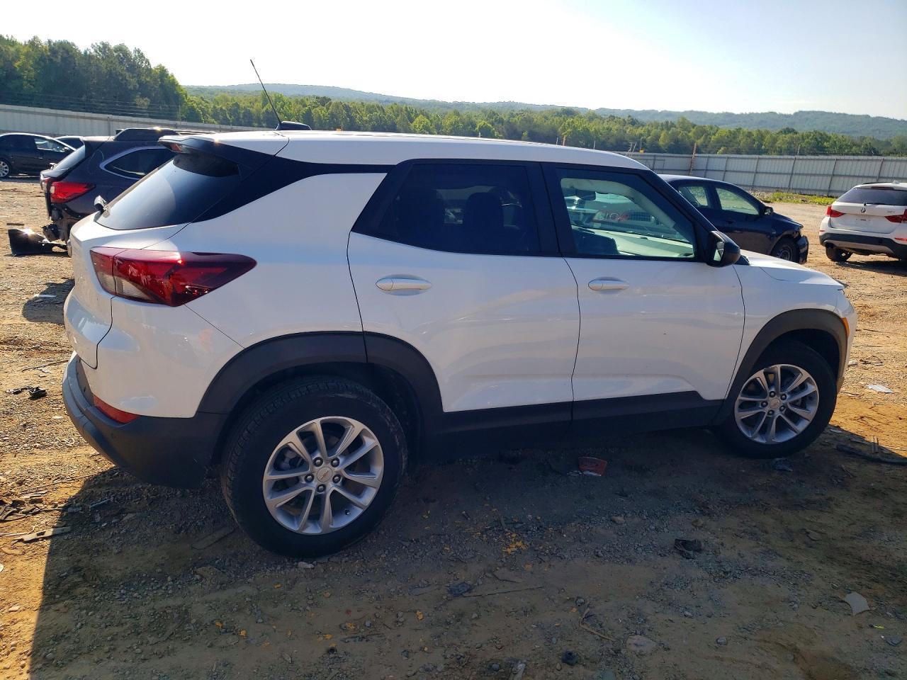 2024 Chevrolet Trailblazer Ls - Image 3