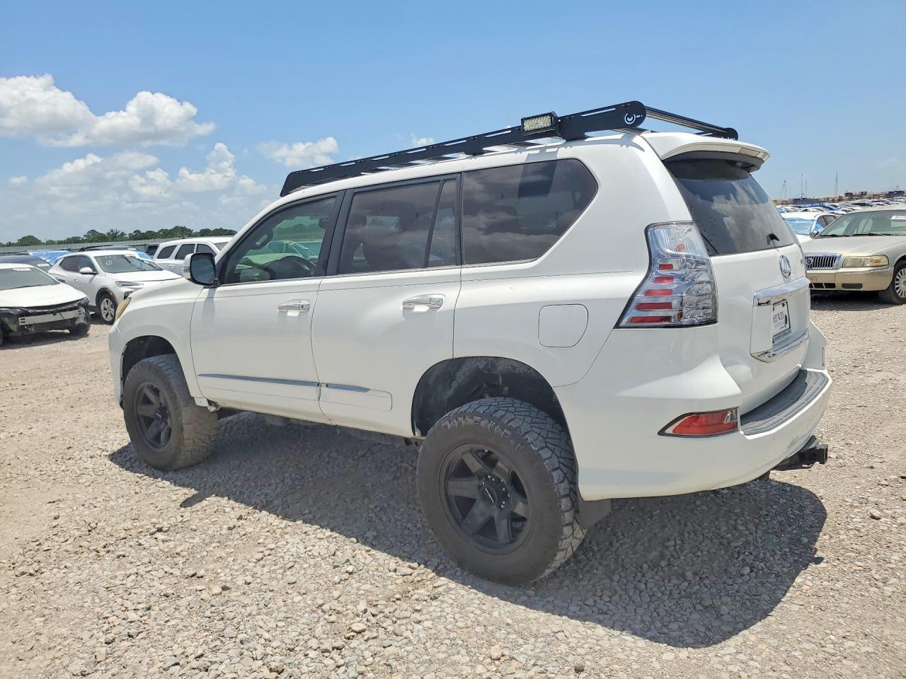 2014 Lexus Gx 460 - Image 2