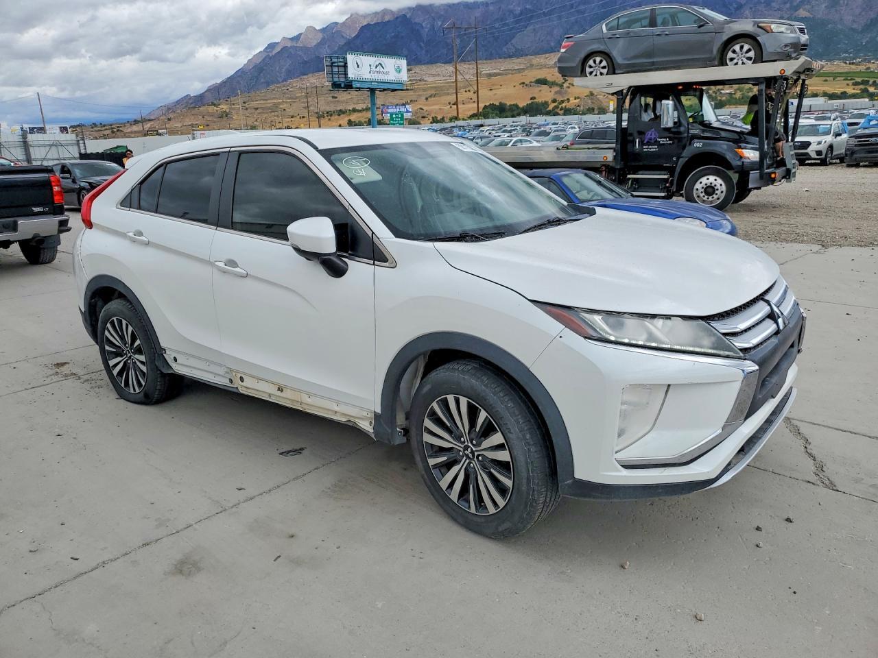 2018 Mitsubishi Eclipse Cross Es - Image 4