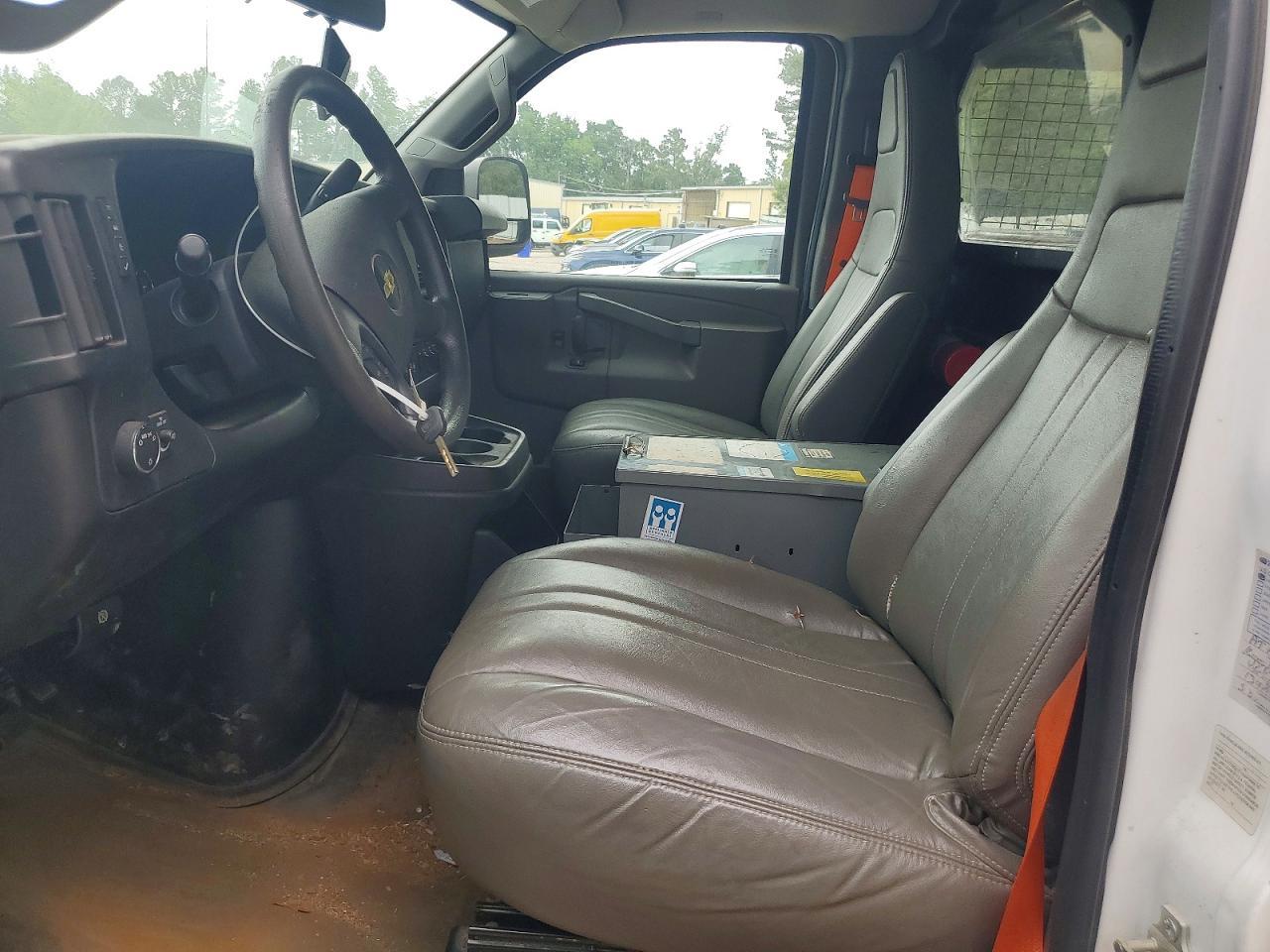 2018 Chevrolet Express G2500 - Фото 7