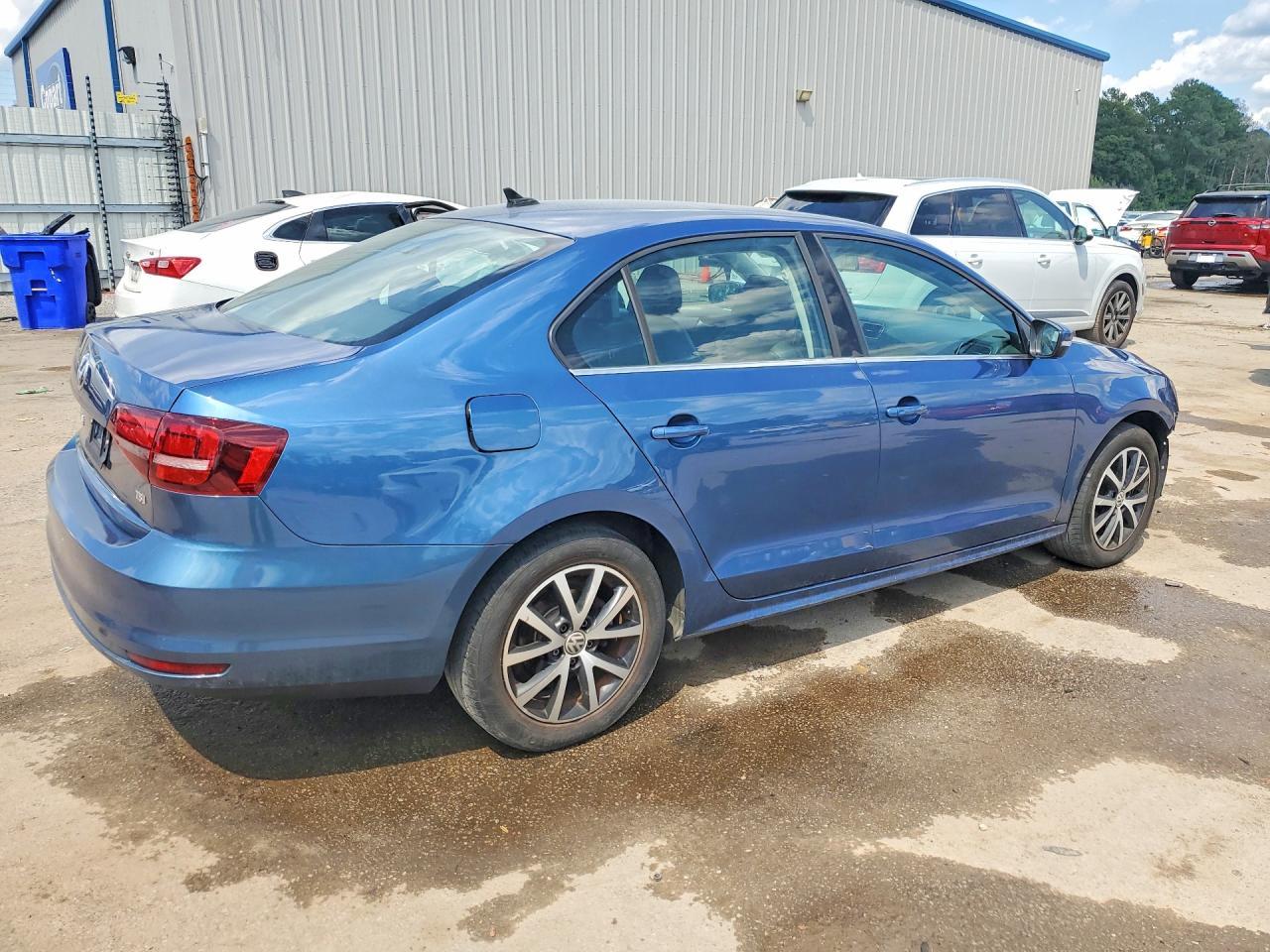 2017 Volkswagen Jetta Se - Фото 3