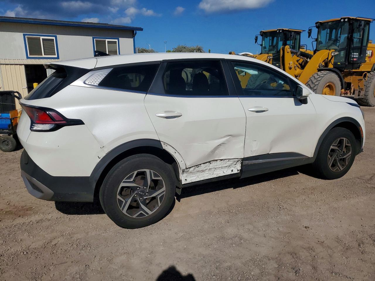 2023 Kia Sportage Lx - Фото 3
