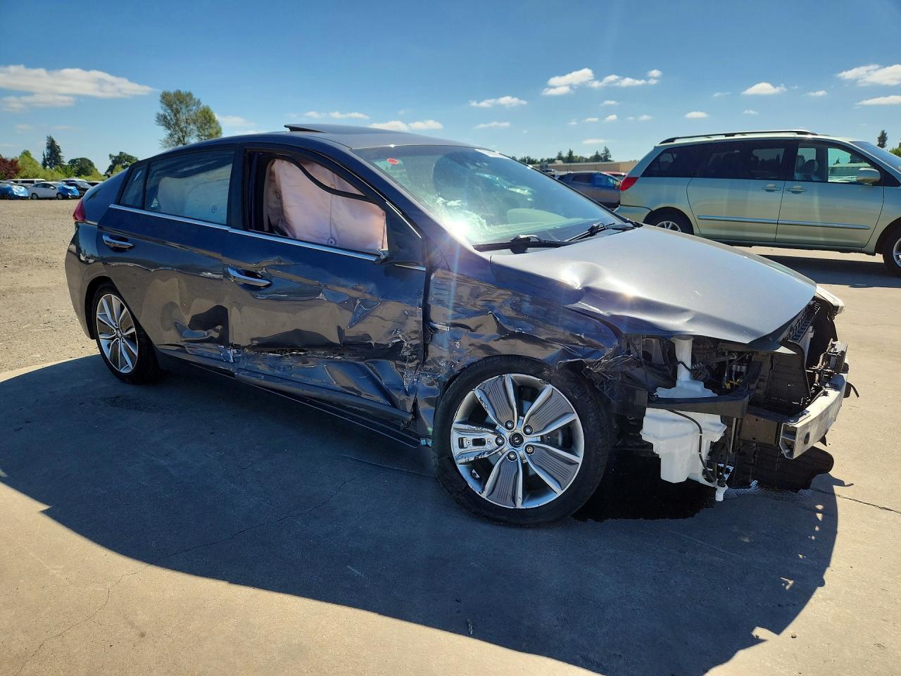 2018 Hyundai Ioniq Limited - Image 4