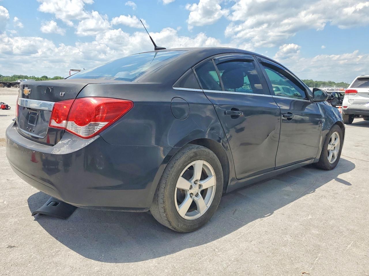 2013 Chevrolet Cruze Lt - Image 3