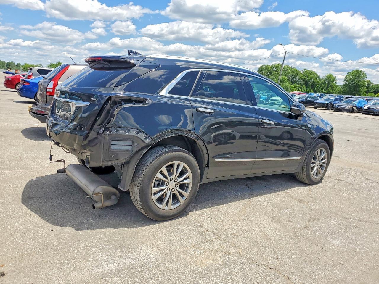 2023 Cadillac Xt5 Premium Luxury - Image 3