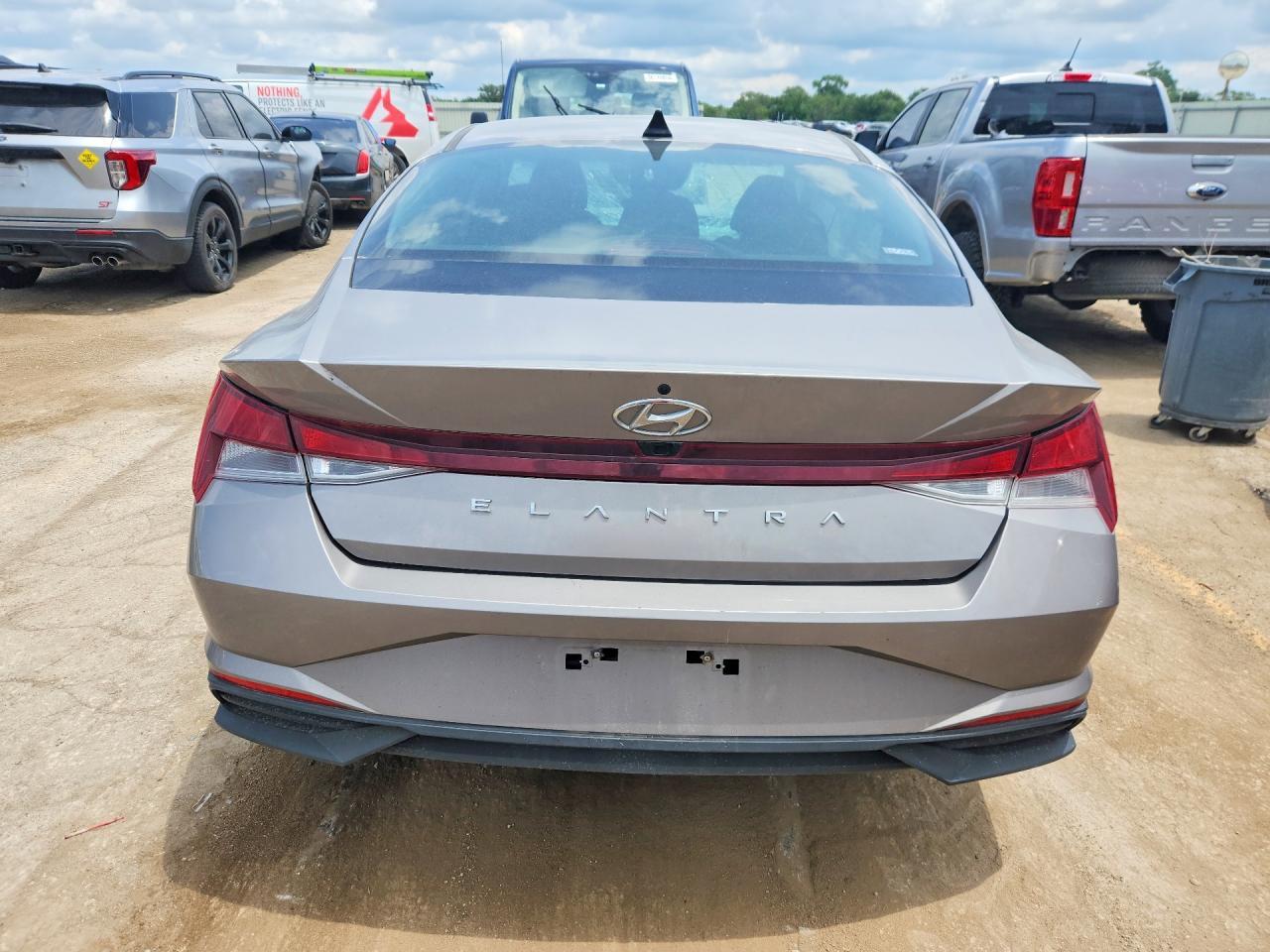 2021 Hyundai Elantra Sel - Image 6