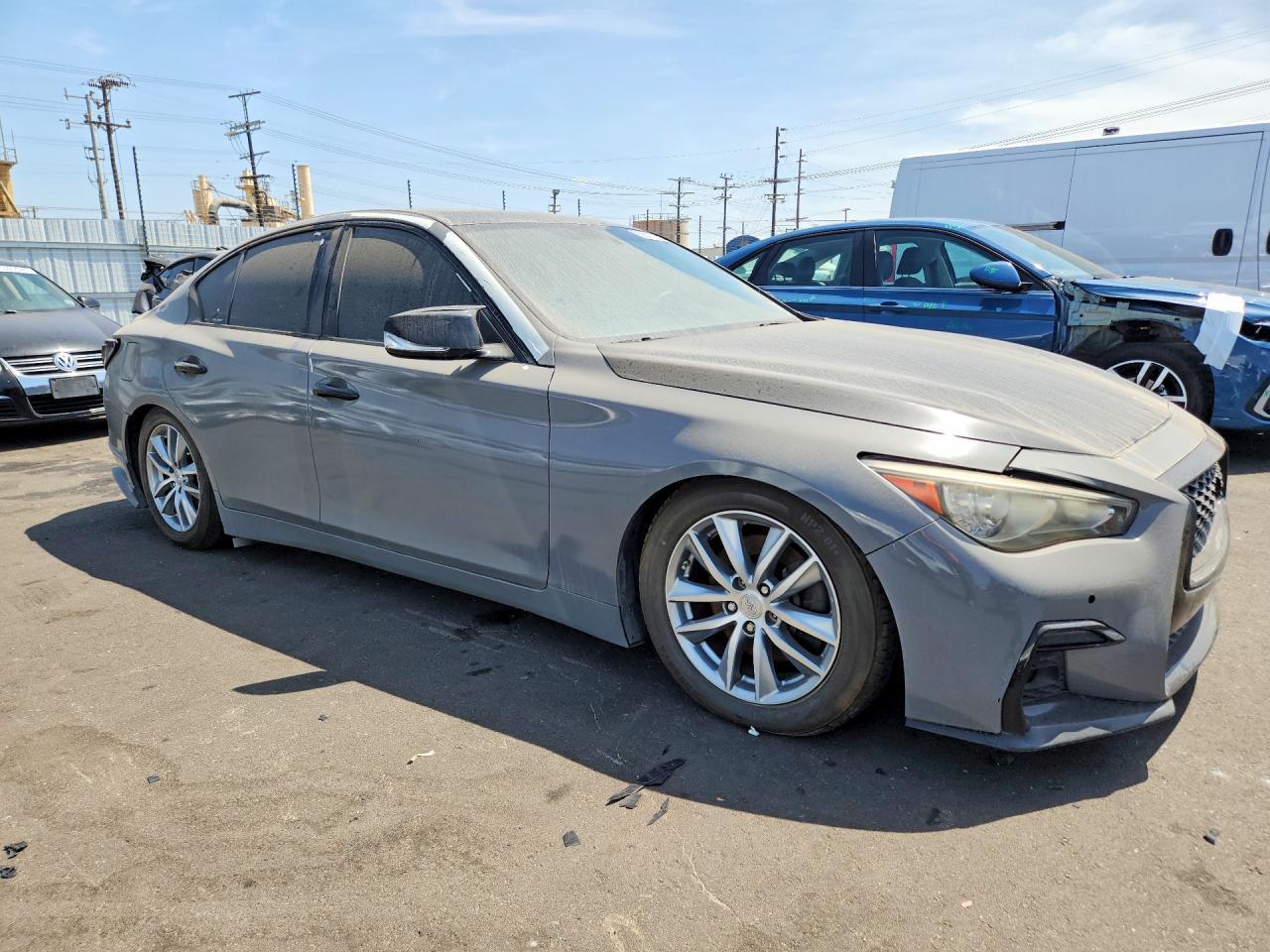 2017 Infiniti Q50 3.0T Premium - Фото 4