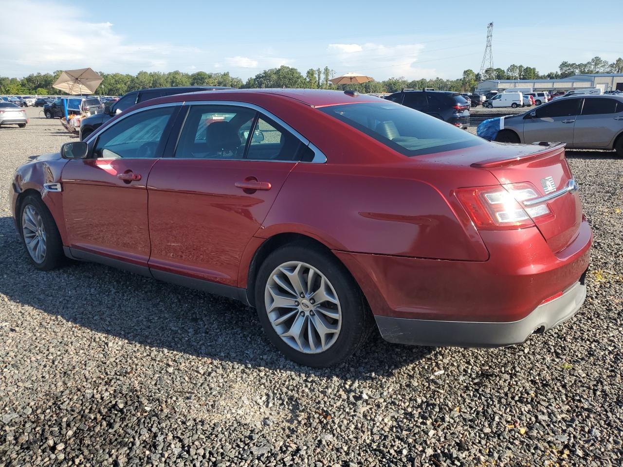 2015 Ford Taurus Limited - Image 2