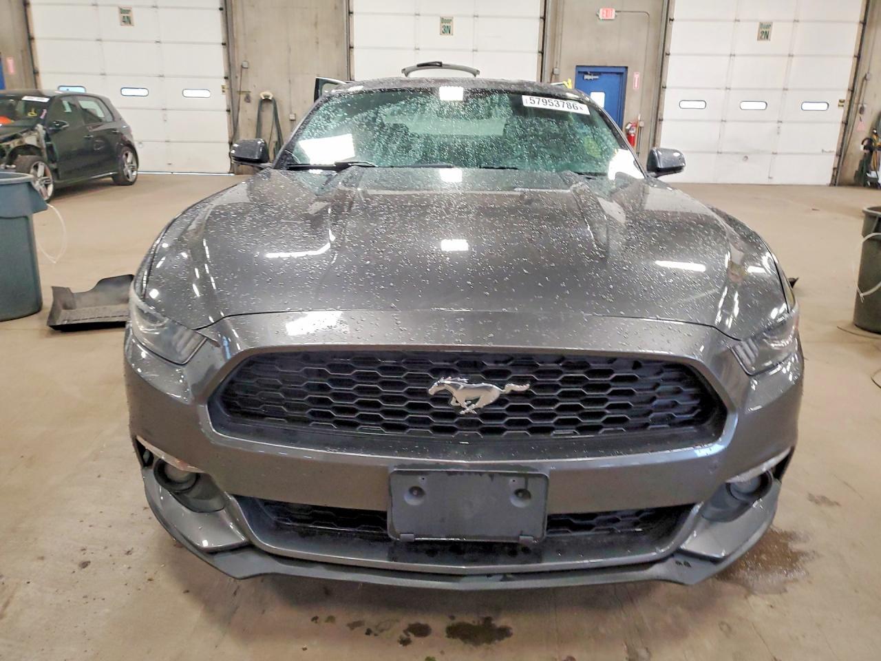 2015 Ford Mustang - Фото 5