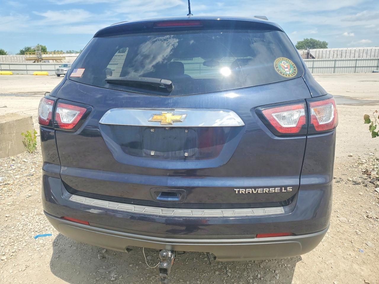 2015 Chevrolet Traverse Ls - Image 6