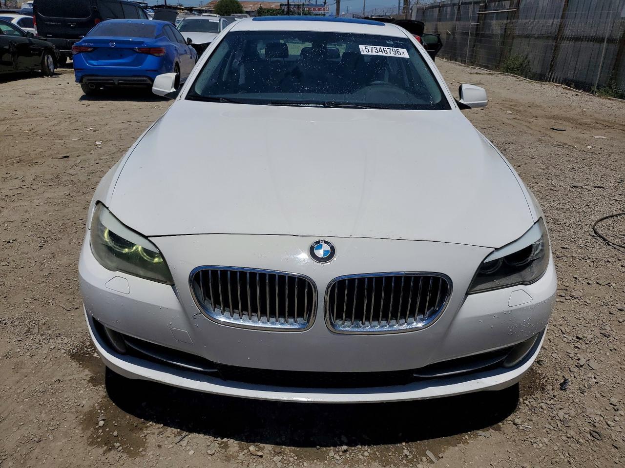 2013 BMW 528 I - Image 5