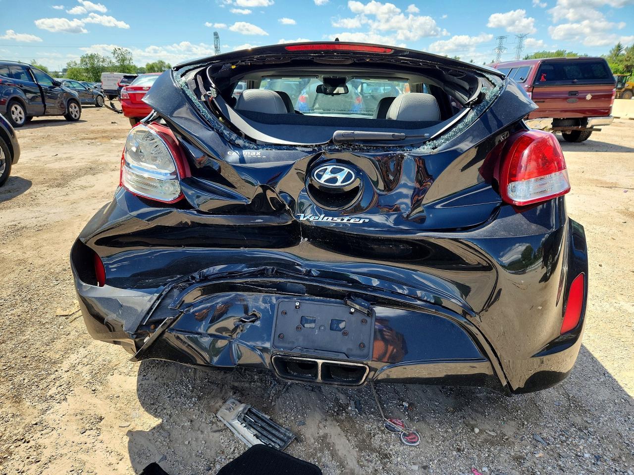 2013 Hyundai Veloster Base - Фото 6