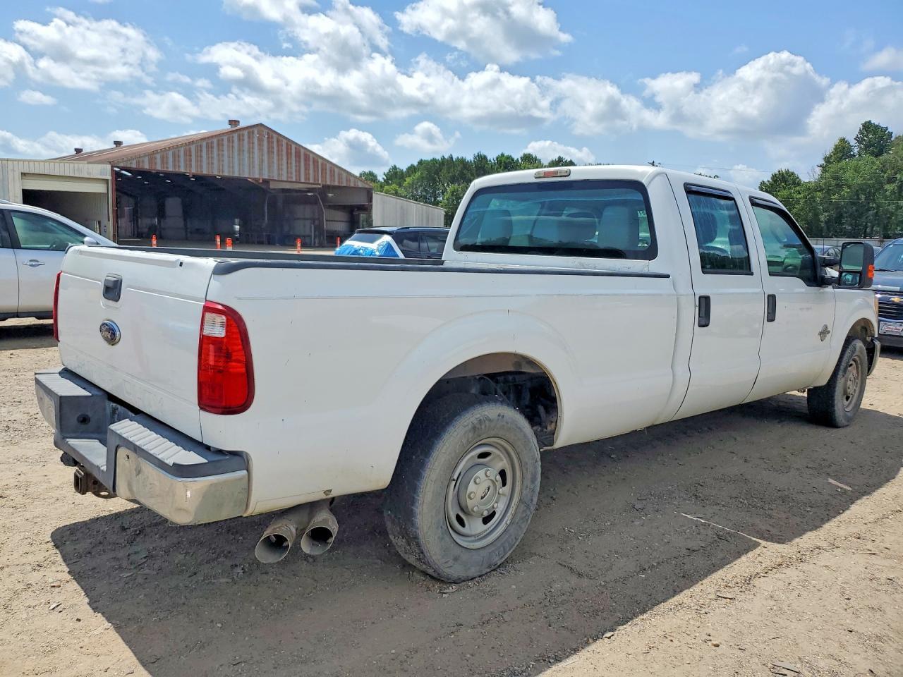 2015 Ford F250 Super Duty - Фото 3