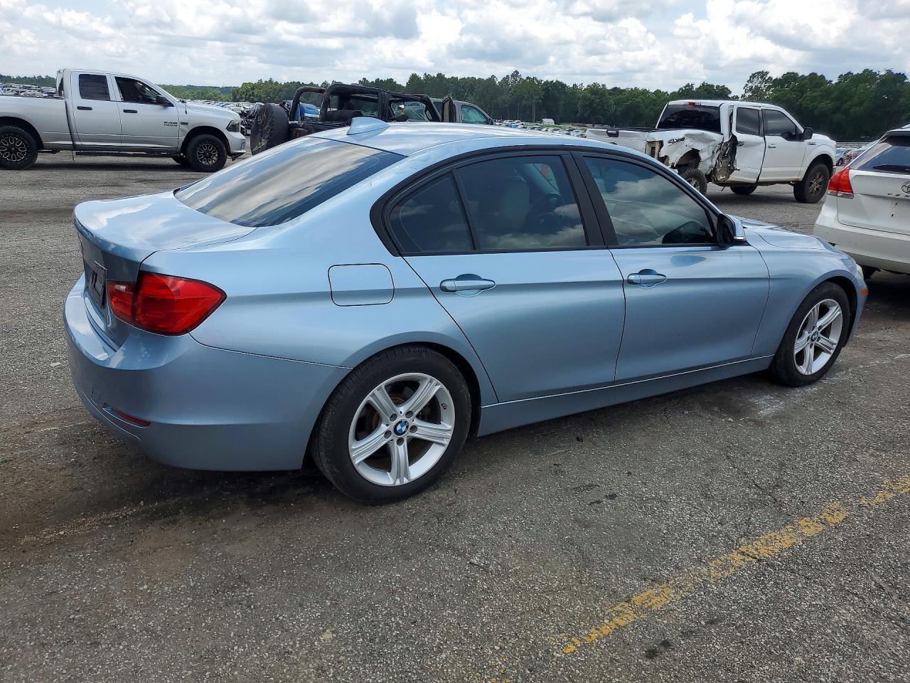 2015 BMW 320 I - Фото 3