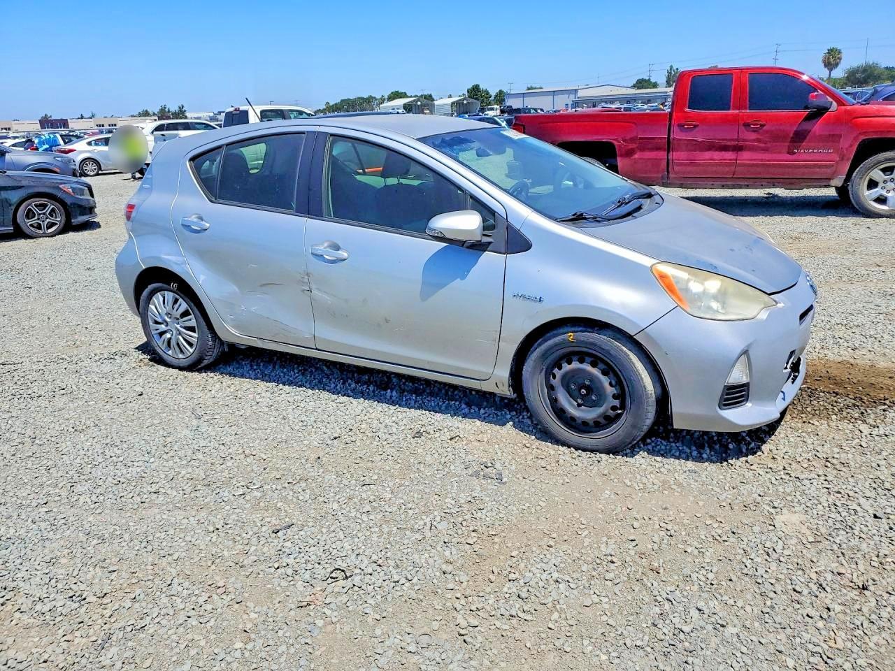 2013 Toyota Prius C - Фото 4