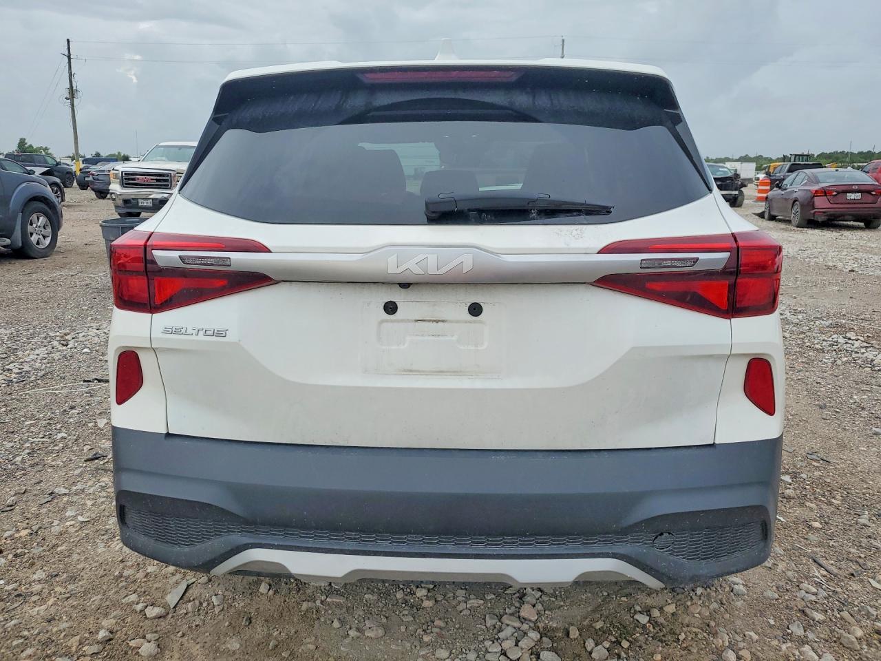 2023 Kia Seltos Lx - Image 6