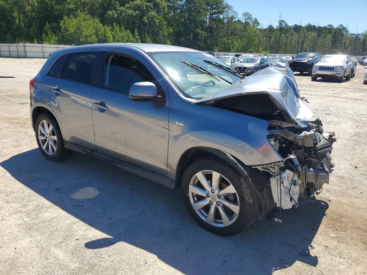 2014 Mitsubishi Outlander Sport Es - Image 4