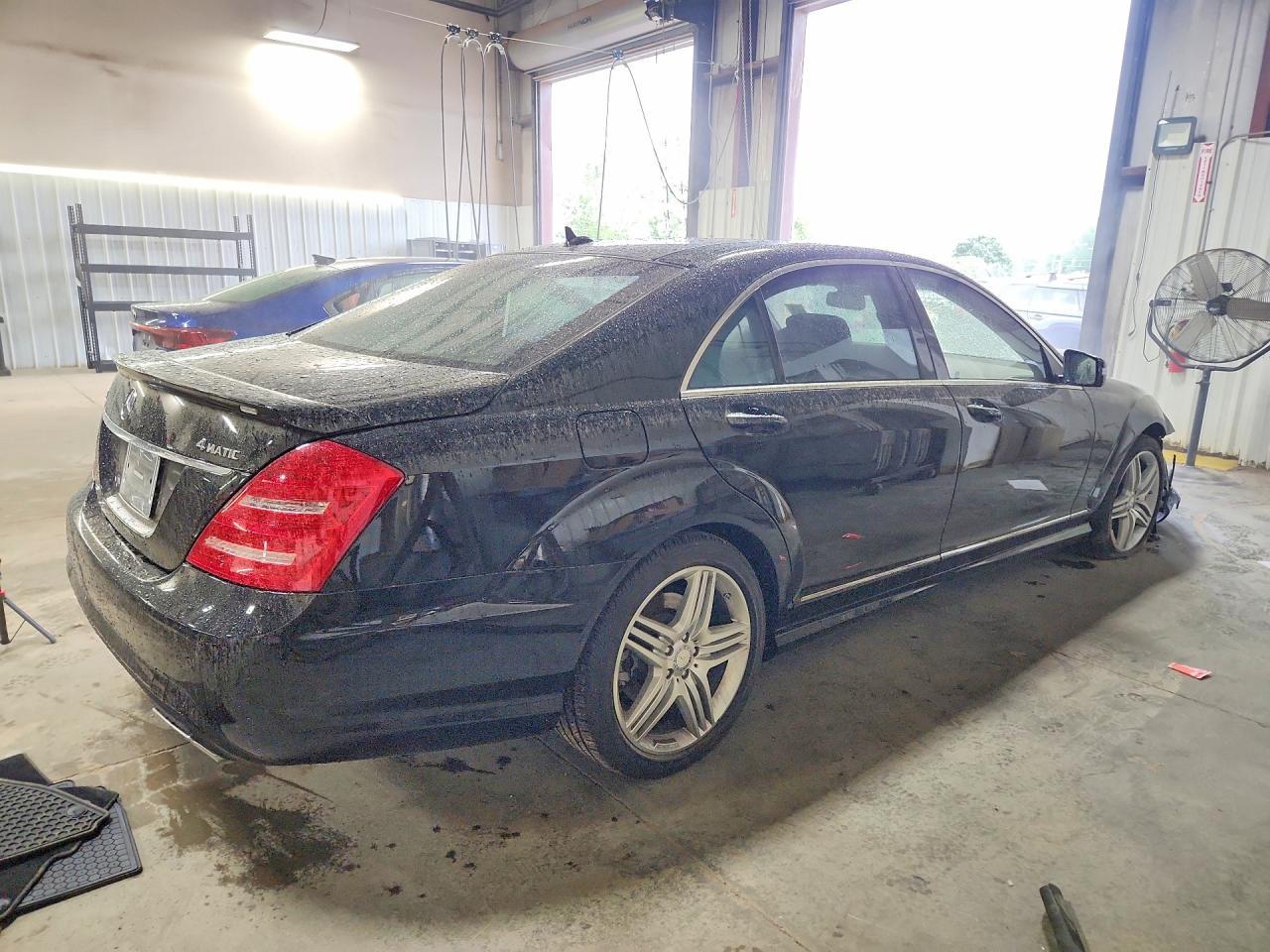 2013 Mercedes-Benz S 550 4Matic - Фото 3