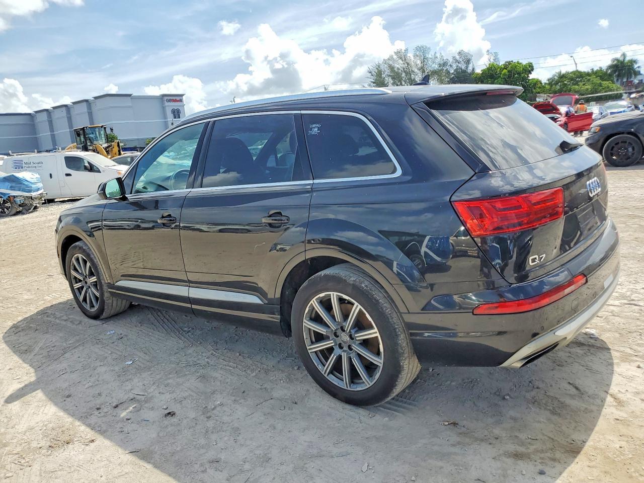 2019 Audi Q7 Premium - Фото 2
