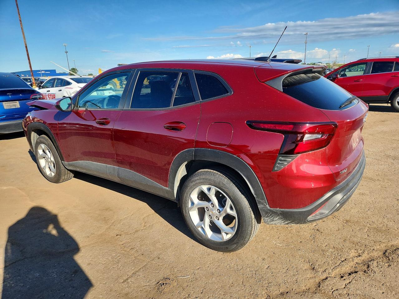 2025 Chevrolet Trax Ls - Image 2