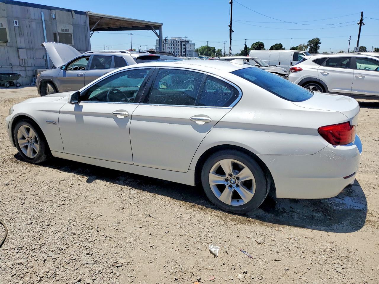 2013 BMW 528 I - Image 2