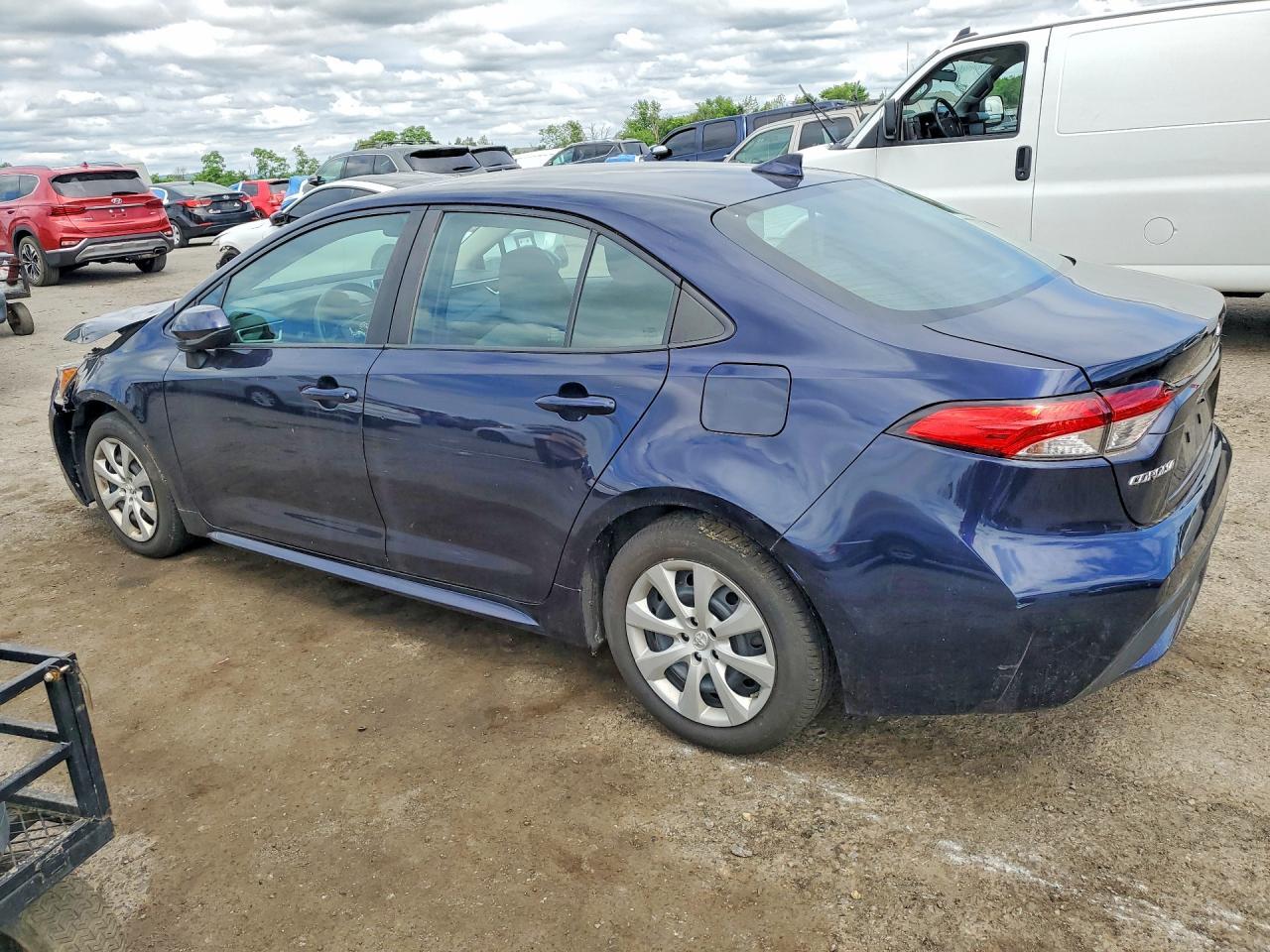 2021 Toyota Corolla Le - Фото 2