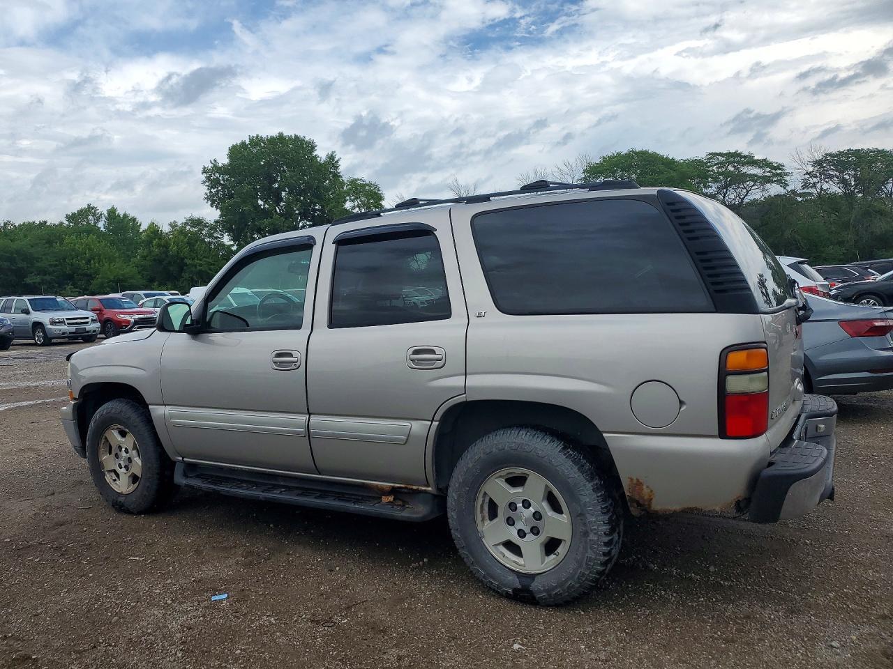 2004 Chevrolet Tahoe K1500 - Image 2