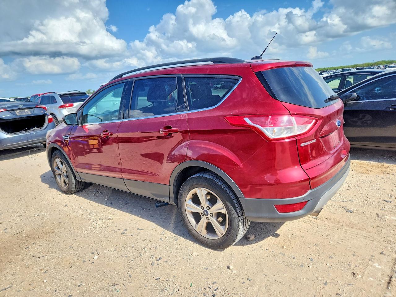 2016 Ford Escape Se - Фото 2
