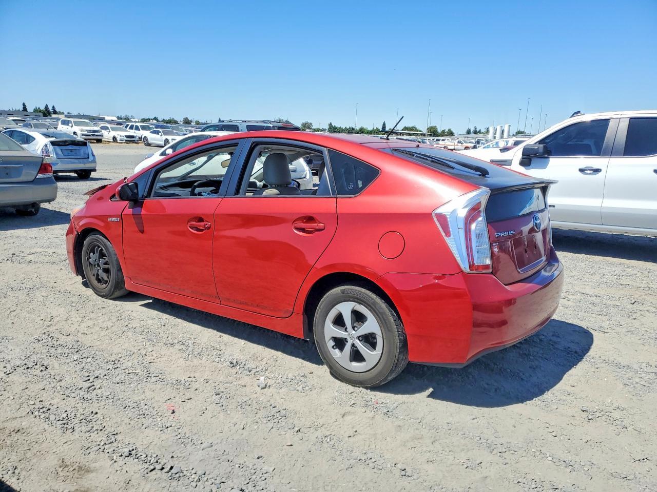 2012 Toyota Prius Two - Фото 2
