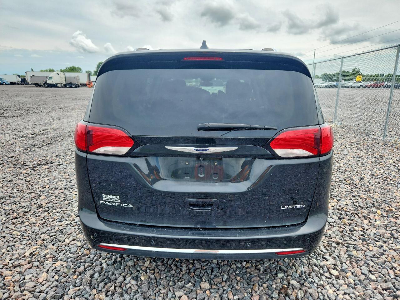 2019 Chrysler Pacifica Limited - Фото 6