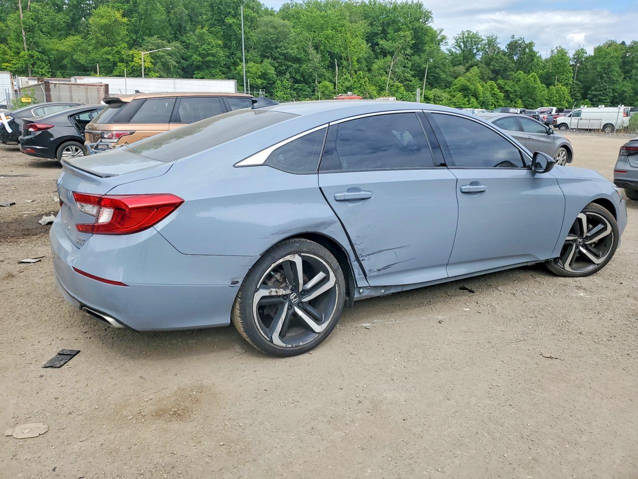 2022 Honda Accord Sport - Фото 3