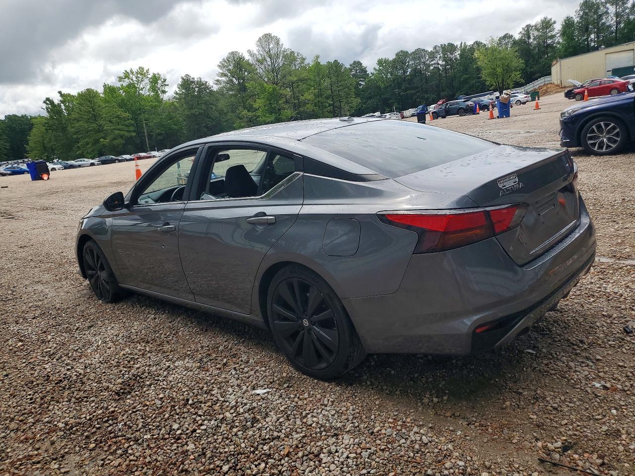 2021 Nissan Altima Sr - Image 2