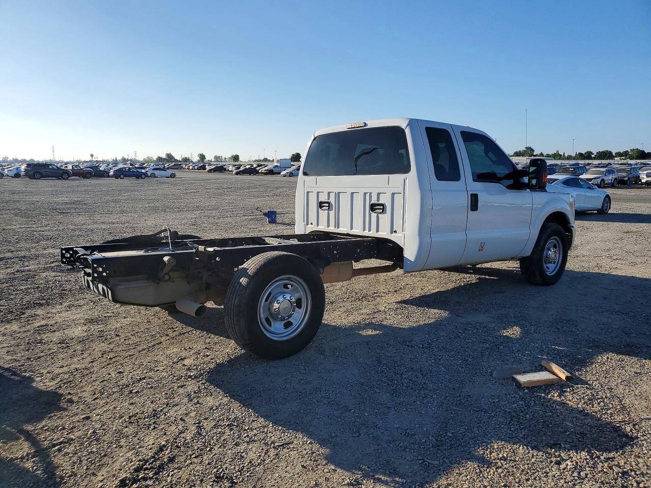 2014 Ford F350 Super Duty - Фото 3