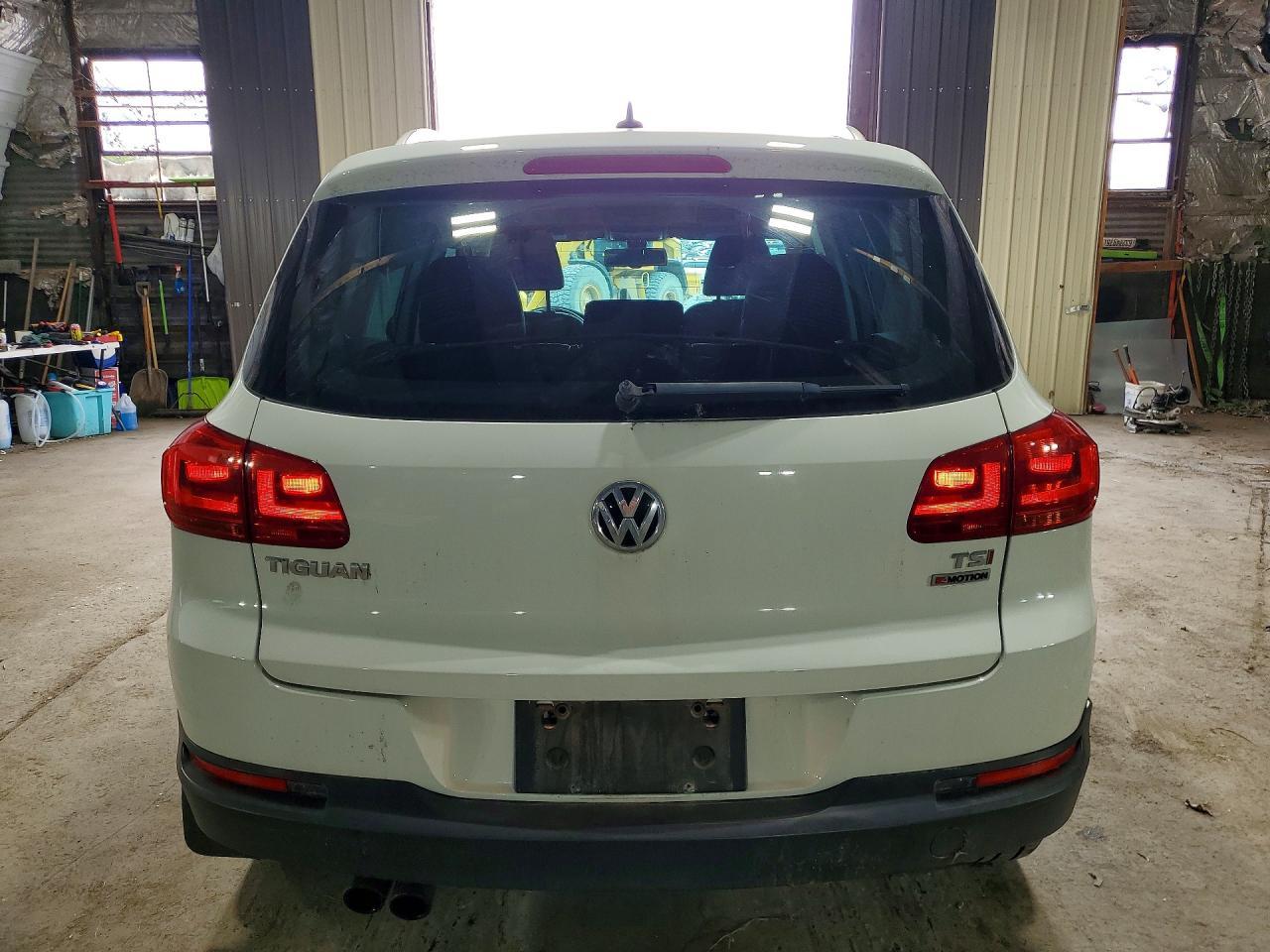 2017 Volkswagen Tiguan Wolfsburg - Image 6