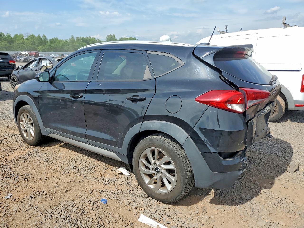 2017 Hyundai Tucson Se - Фото 2