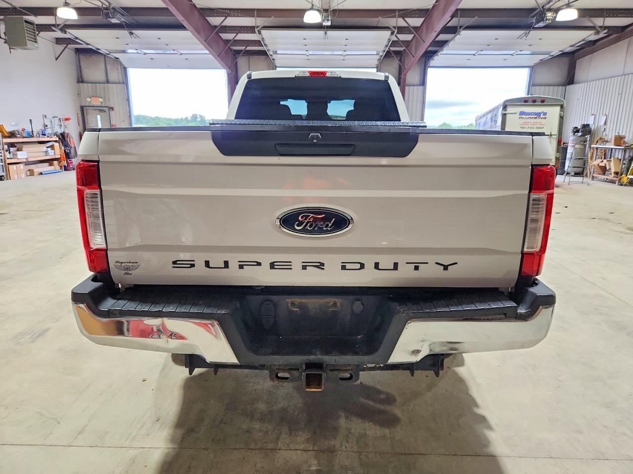 2018 Ford F250 Super Duty - Фото 6