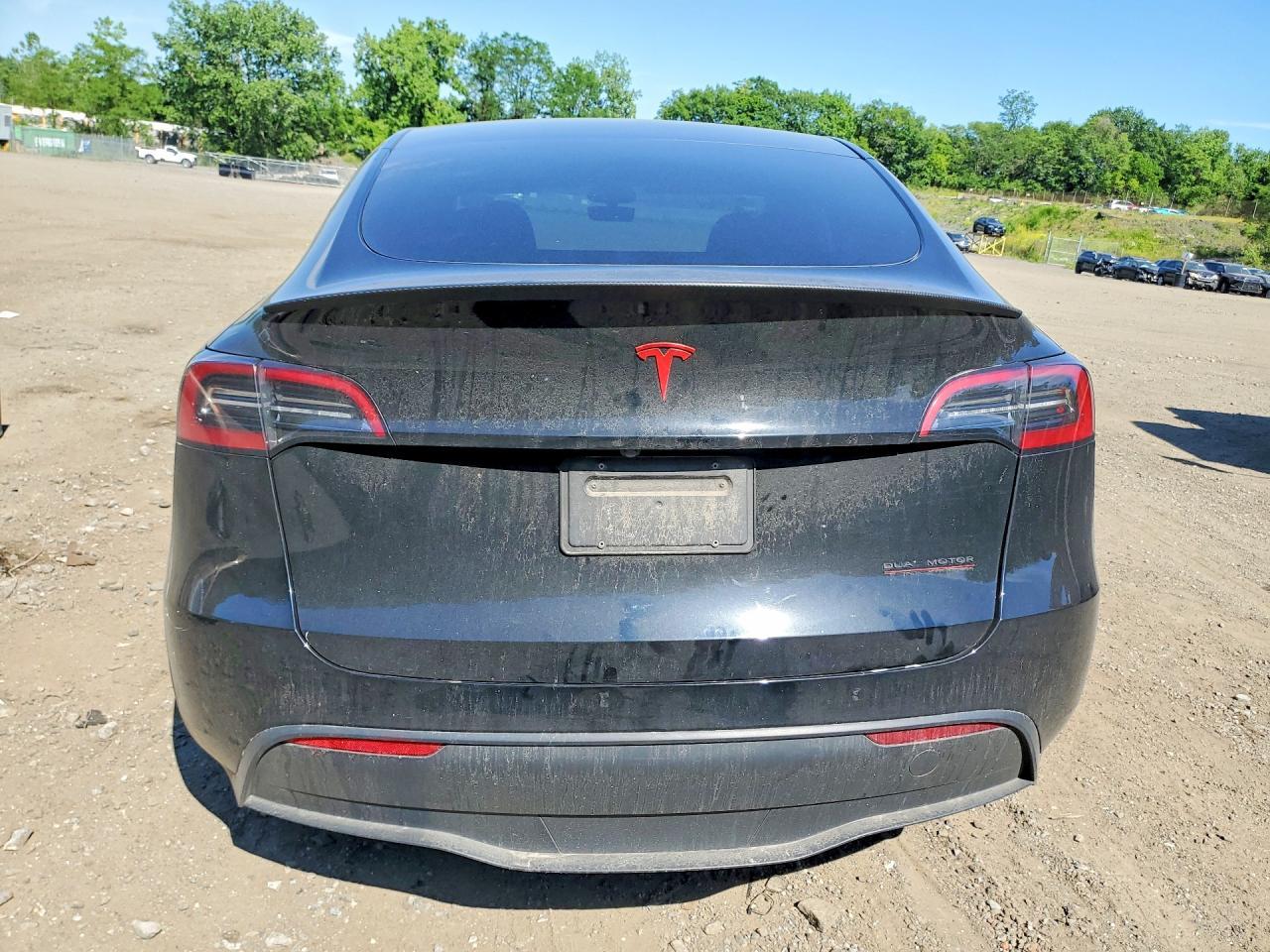 2023 Tesla Model Y - Фото 6