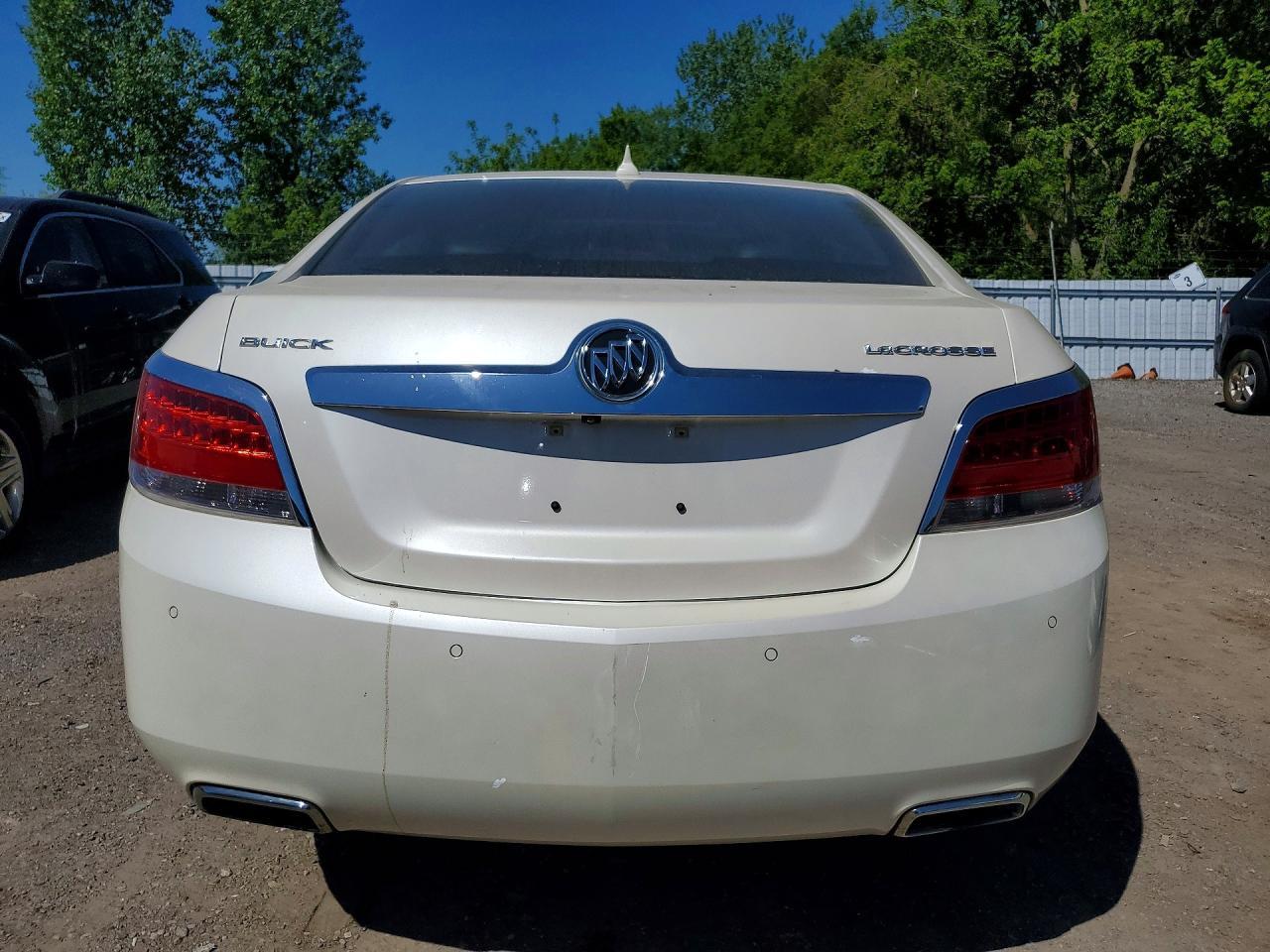 2012 Buick Lacrosse - Image 6