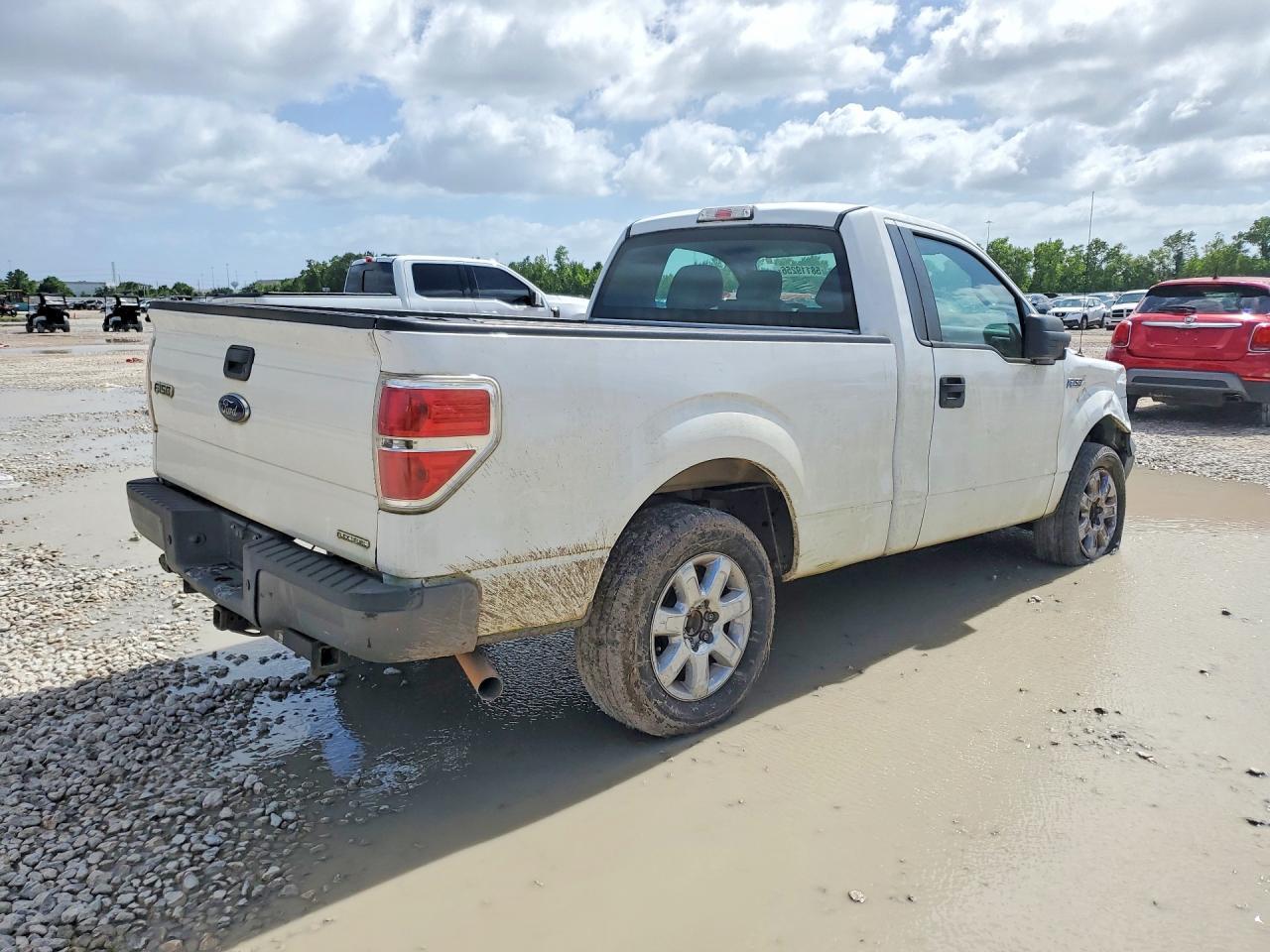 2014 Ford F150 - Фото 3