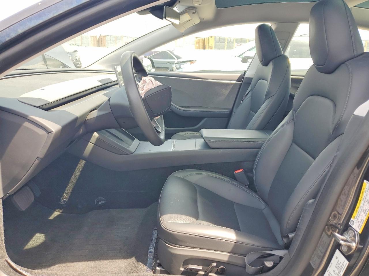 2024 Tesla Model 3 - Фото 7