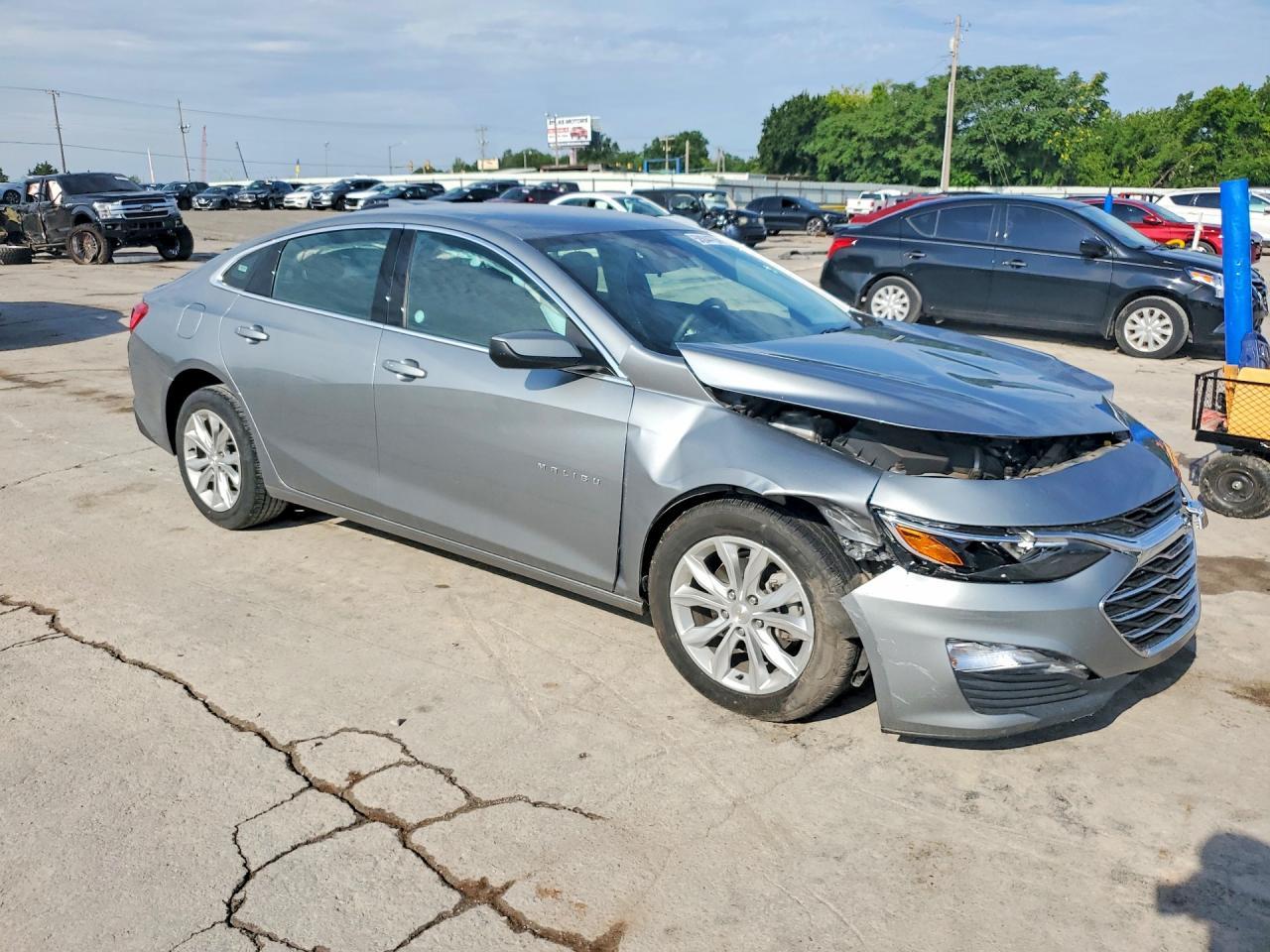 2024 Chevrolet Malibu Lt - Фото 4