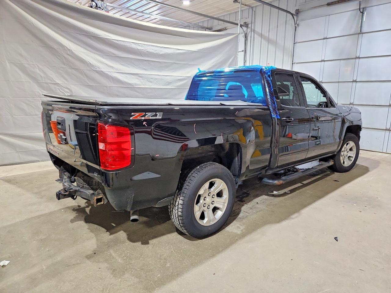 2017 Chevrolet Silverado K1500 Lt - Image 3