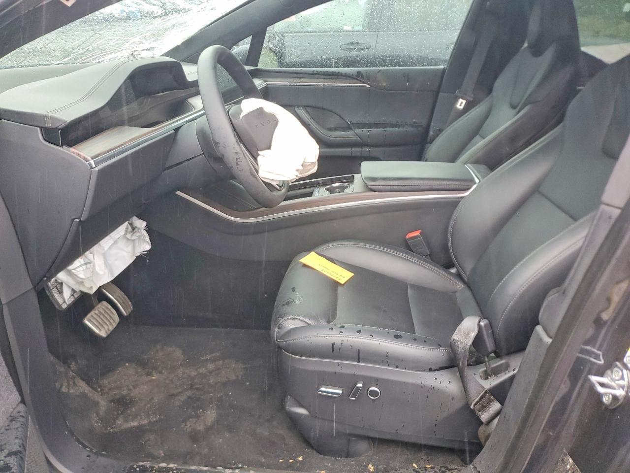 2024 Tesla Model X - Image 7