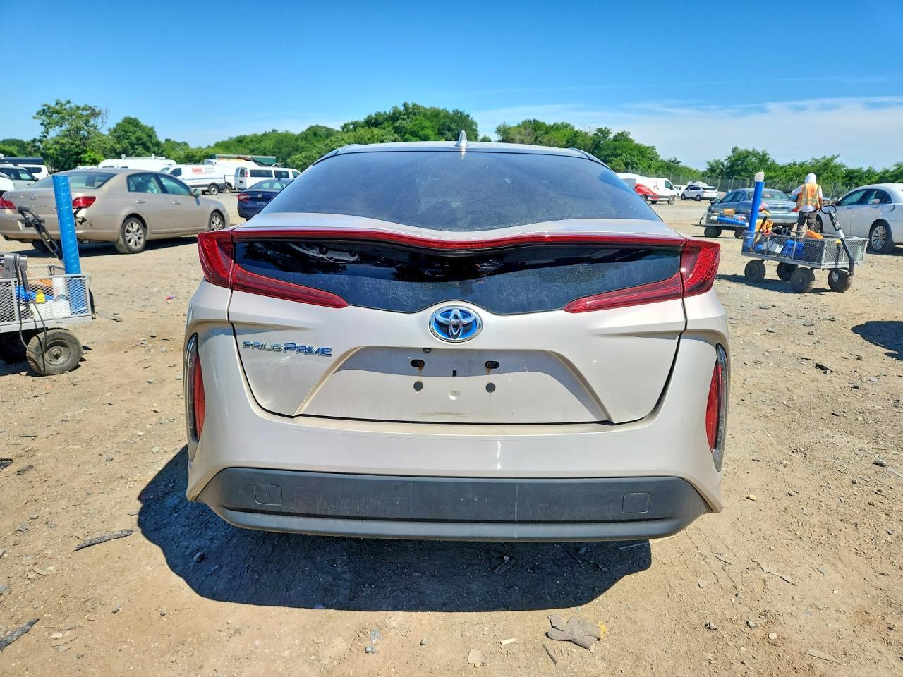 2019 Toyota Prius Prime Plus - Image 6