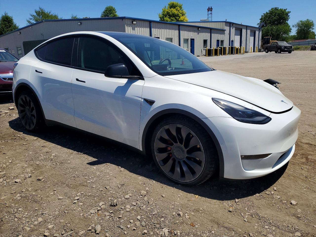2022 Tesla Model Y - Image 4